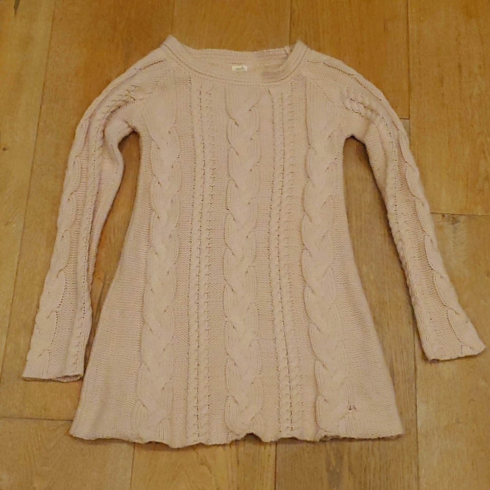 Lemon Women's soft pink sweater Size M